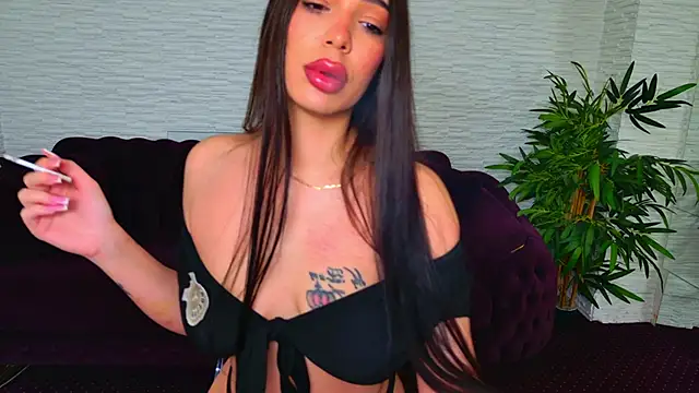 Snapshot of MollyDolley chatting on 02/28/26, 08:21 MollyDolley online show from 02/28/26, 08:21