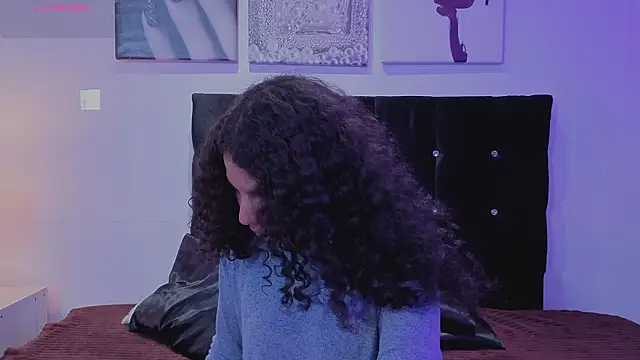 Zoe-yanin online show from 03/06/26, 06:59