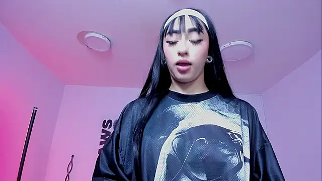 Snapshot of Maddie_Rosee chatting on 02/24/26, 02:20 Maddie Rosee online show from 02/24/26, 02:20