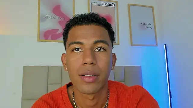 Snapshot of alexander_eros chatting on 02/02/26, 04:22 alexander eros online show from 02/02/26, 04:22