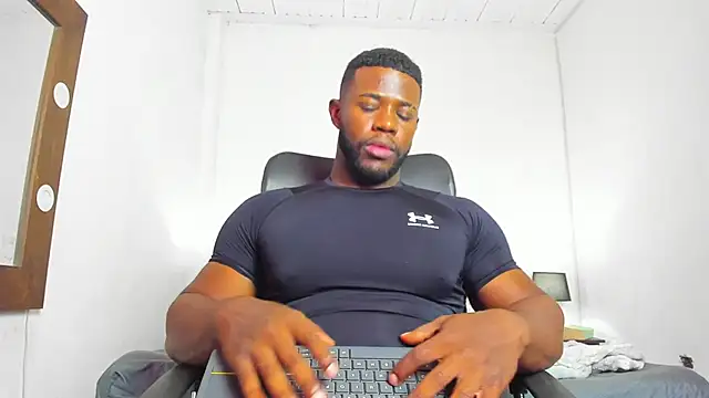 Snapshot of James_McBoy chatting on 02/18/26, 07:54 James McBoy online show from 02/18/26, 07:54