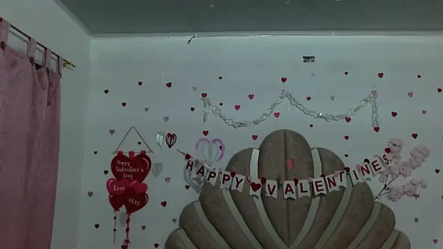 Snapshot of mia_fox666 chatting on 02/21/26, 12:44 mia fox666 online show from 02/21/26, 12:44