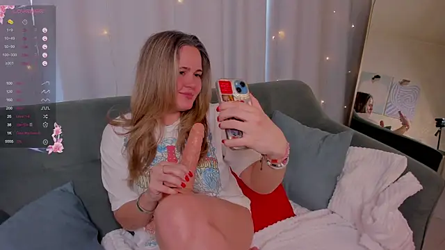 LilyBel online show from 04/05/26, 08:11