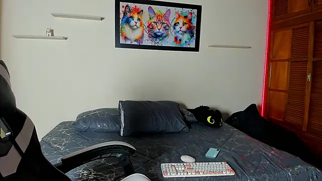 meredit cris23 online show from 02/12/26, 01:11