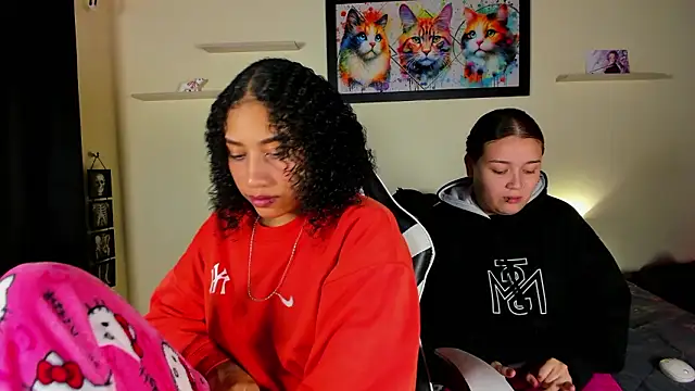 meredit cris23 online show from 02/18/26, 03:13