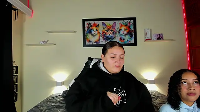 meredit cris23 online show from 02/19/26, 03:24