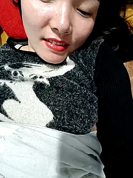 Snapshot of Marui-1 chatting on 02/01/26, 12:59 Marui-1 online show from 02/01/26, 12:59