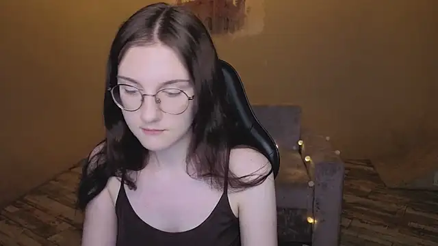 VixenLight online show from 02/13/26, 09:38