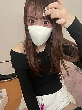 Snapshot of momo_mm chatting on 05/07/26, 03:01 momo mm online show from 05/07/26, 03:01