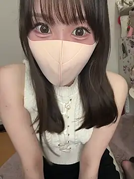Snapshot of momo_mm chatting on 07/17/26, 01:01 momo mm online show from 07/17/26, 01:01