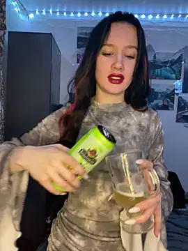 Carolina G0lden online show from 04/14/26, 09:32