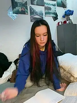 Carolina G0lden online show from 04/20/26, 10:11