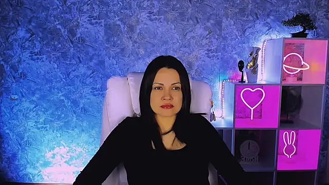 karolina robinson online show from 03/04/26, 12:00