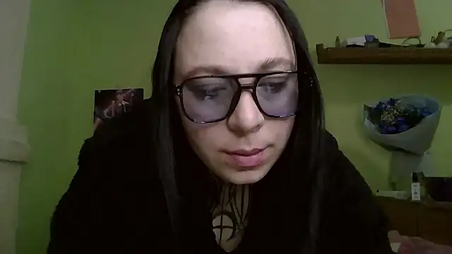 MillaSourety online show from 03/04/26, 04:46