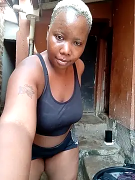 Snapshot of RanniClara chatting on 02/12/26, 08:42 RanniClara online show from 02/12/26, 08:42