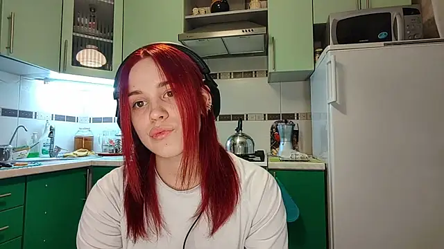 Snapshot of CalandraRolon chatting on 02/17/26, 04:24 CalandraRolon online show from 02/17/26, 04:24