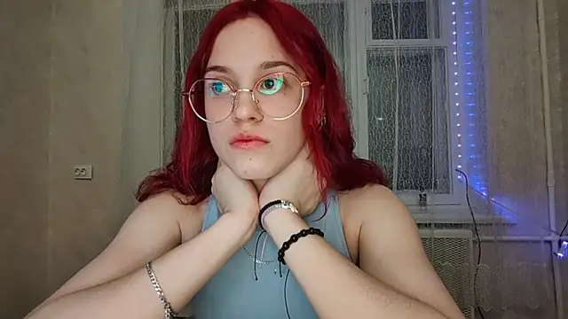 Snapshot of CalandraRolon chatting on 02/25/26, 07:34 CalandraRolon online show from 02/25/26, 07:34