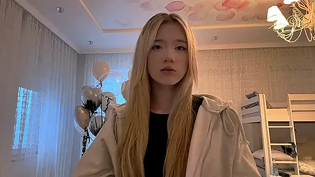 IvyArmbrister online show from 02/12/26, 03:18