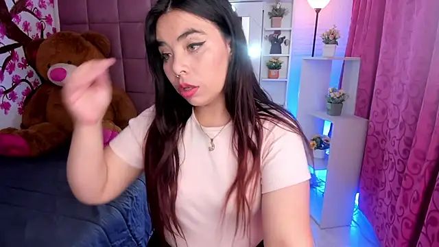 Snapshot of liany_taylor chatting on 02/20/26, 02:08 liany taylor online show from 02/20/26, 02:08