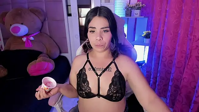 liany taylor online show from 04/24/26, 02:47