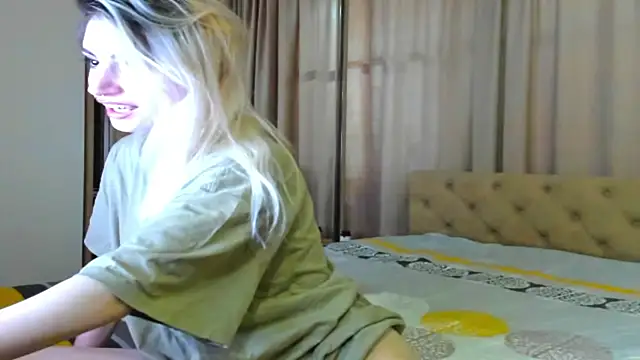 Snapshot of Lesyalisss chatting on 04/26/26, 07:22 Lesyalisss online show from 04/26/26, 07:22