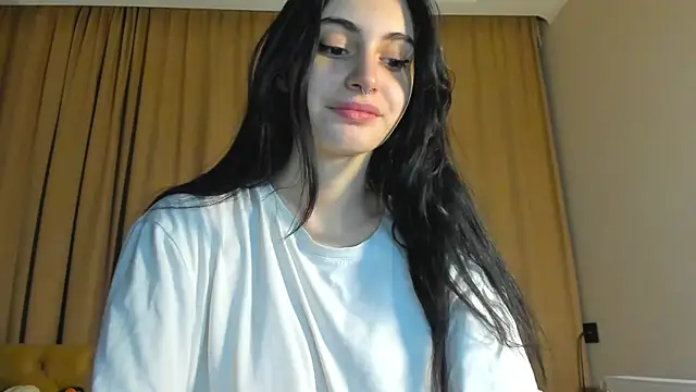 Snapshot of Lesyalisss chatting on 05/31/26, 10:55 Lesyalisss online show from 05/31/26, 10:55