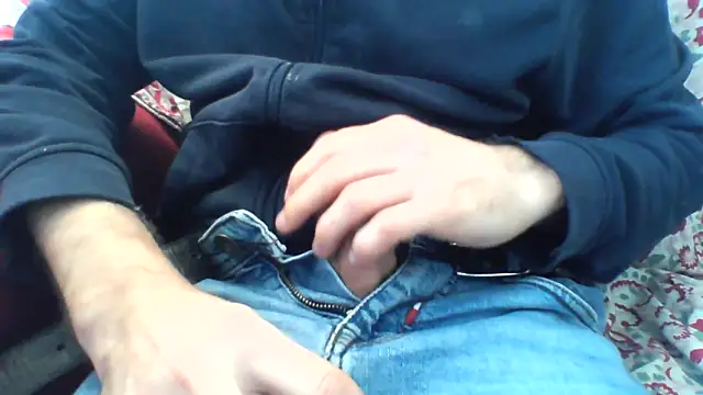 Snapshot of andre_italy chatting on 02/12/26, 01:06 andre italy online show from 02/12/26, 01:06