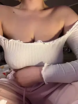 Best-B00bs online show from 03/08/25, 09:18