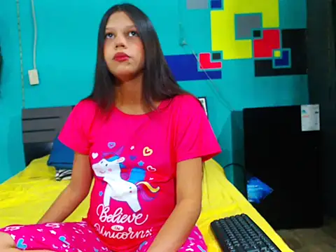 Snapshot of analyn-2027 chatting on 02/05/26, 11:42 analyn-2027 online show from 02/05/26, 11:42