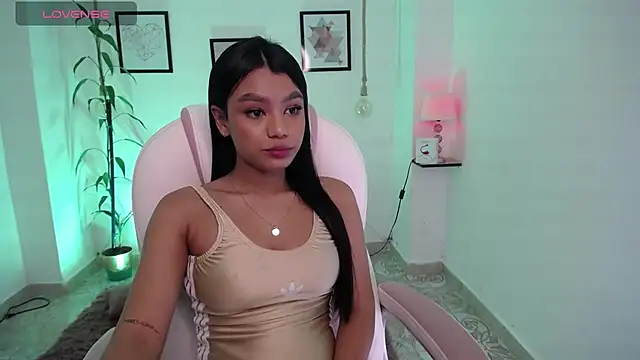 adhara 11 online show from 03/17/26, 10:57