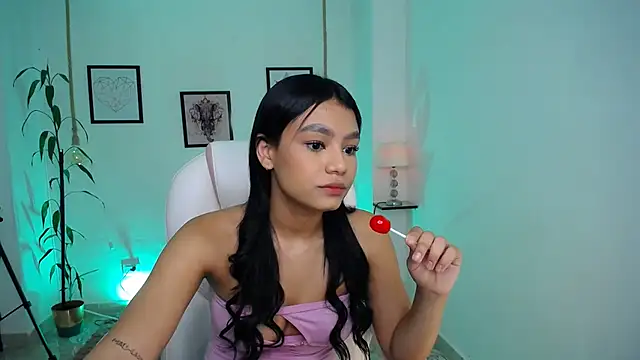 adhara 11 online show from 04/15/26, 11:16