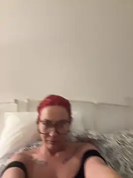 Snapshot of SophieSchmidt chatting on 02/25/26, 07:23 SophieSchmidt online show from 02/25/26, 07:23