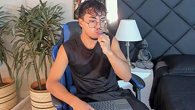 kai storn online show from 04/18/26, 11:14