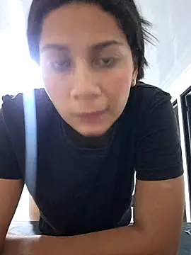 Snapshot of Cris18sexy chatting on 02/25/26, 01:04 Cris18sexy online show from 02/25/26, 01:04