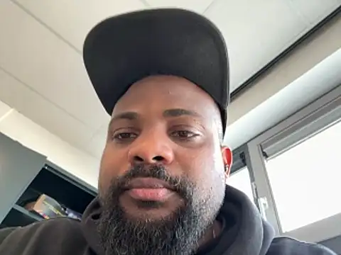 BigCatXLOfficial online show from 04/08/26, 01:00