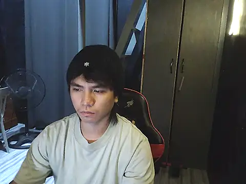 Snapshot of Guy_nextdoor69 chatting on 02/01/26, 06:01 Guy nextdoor69 online show from 02/01/26, 06:01