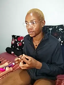 Riaanxxx online show from 04/19/26, 09:39