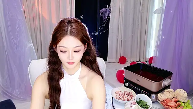 Snapshot of Dancer_Lucky-Nini chatting on 02/23/26, 07:28 Dancer Lucky-Nini online show from 02/23/26, 07:28