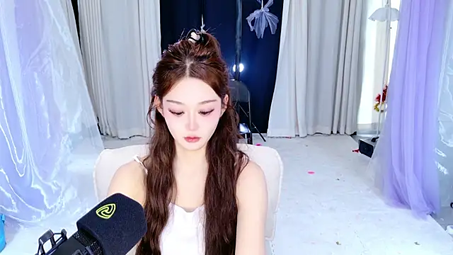 Dancer Lucky-Nini online show from 03/05/26, 07:04