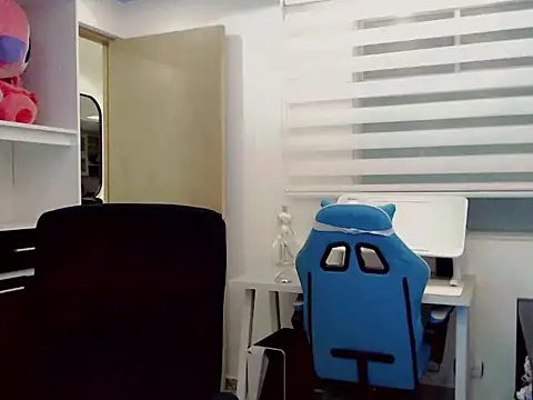 duvisex19 online show from 02/14/26, 12:40