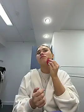 MonicaWestt online show from 04/24/26, 06:27