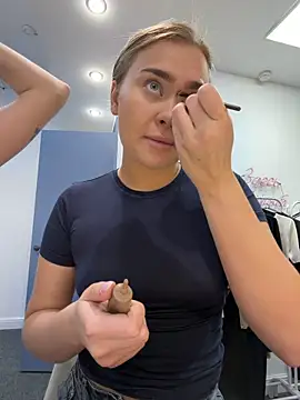 MonicaWestt online show from 05/25/26, 06:30