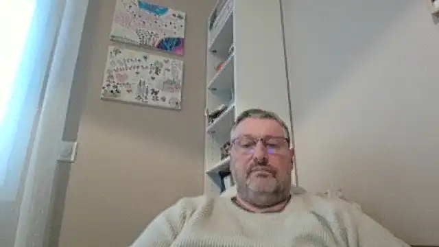 doudou310 online show from 02/11/26, 07:57