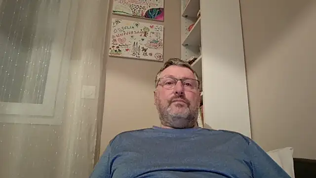 doudou310 online show from 02/25/26, 05:50