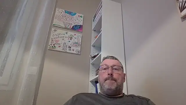 doudou310 online show from 03/09/26, 04:49