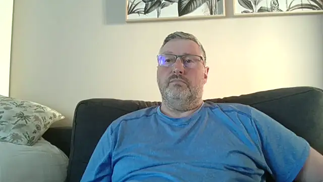 doudou310 online show from 03/18/26, 05:05