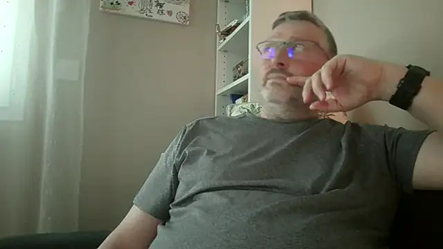 doudou310 online show from 03/20/26, 05:40