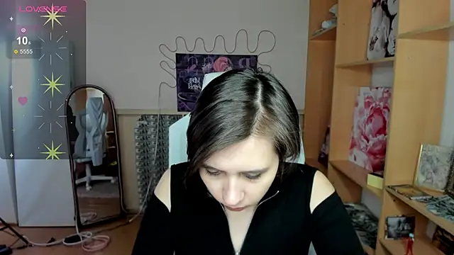 Scarlet Sirenn online show from 02/26/26, 07:51