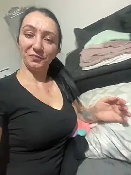 Snapshot of Adrianaahsexi chatting on 02/22/26, 03:29 Adrianaahsexi online show from 02/22/26, 03:29