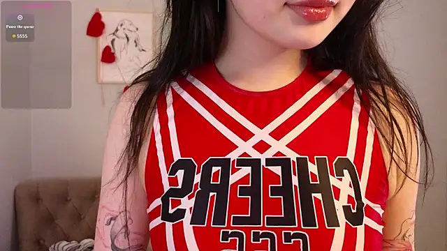 Noiry Vuvez online show from 06/08/26, 01:28